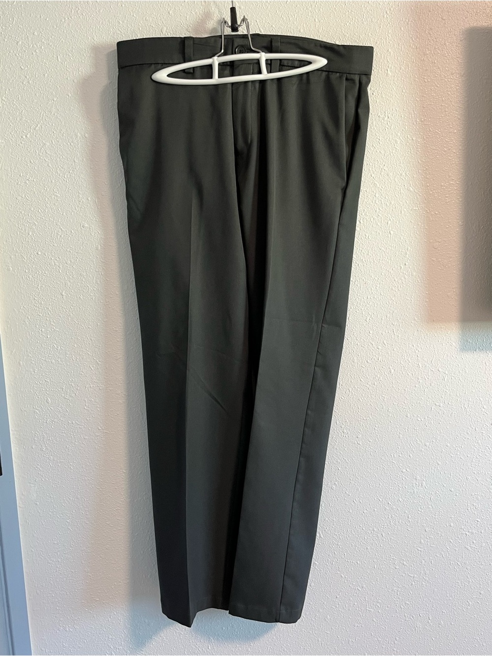 Haggar Gray Men's Dress Pants - Straight Leg Size 34x32